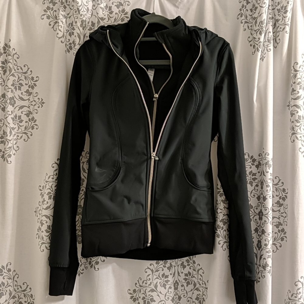 Lululemon uba softshell hoodie
